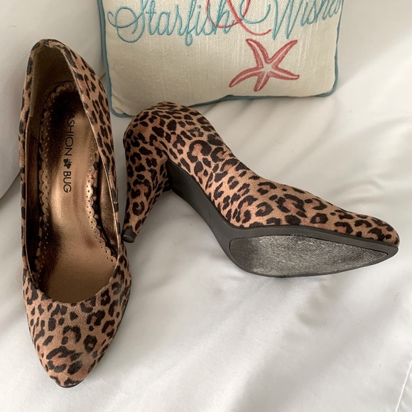 Gorgeous Fashion Bug leopard heels - Picture 3 of 4